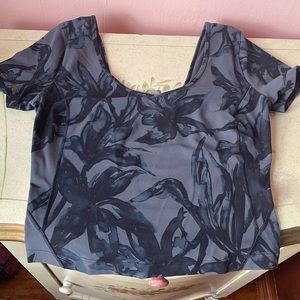 Lululemon Align crop top size 6